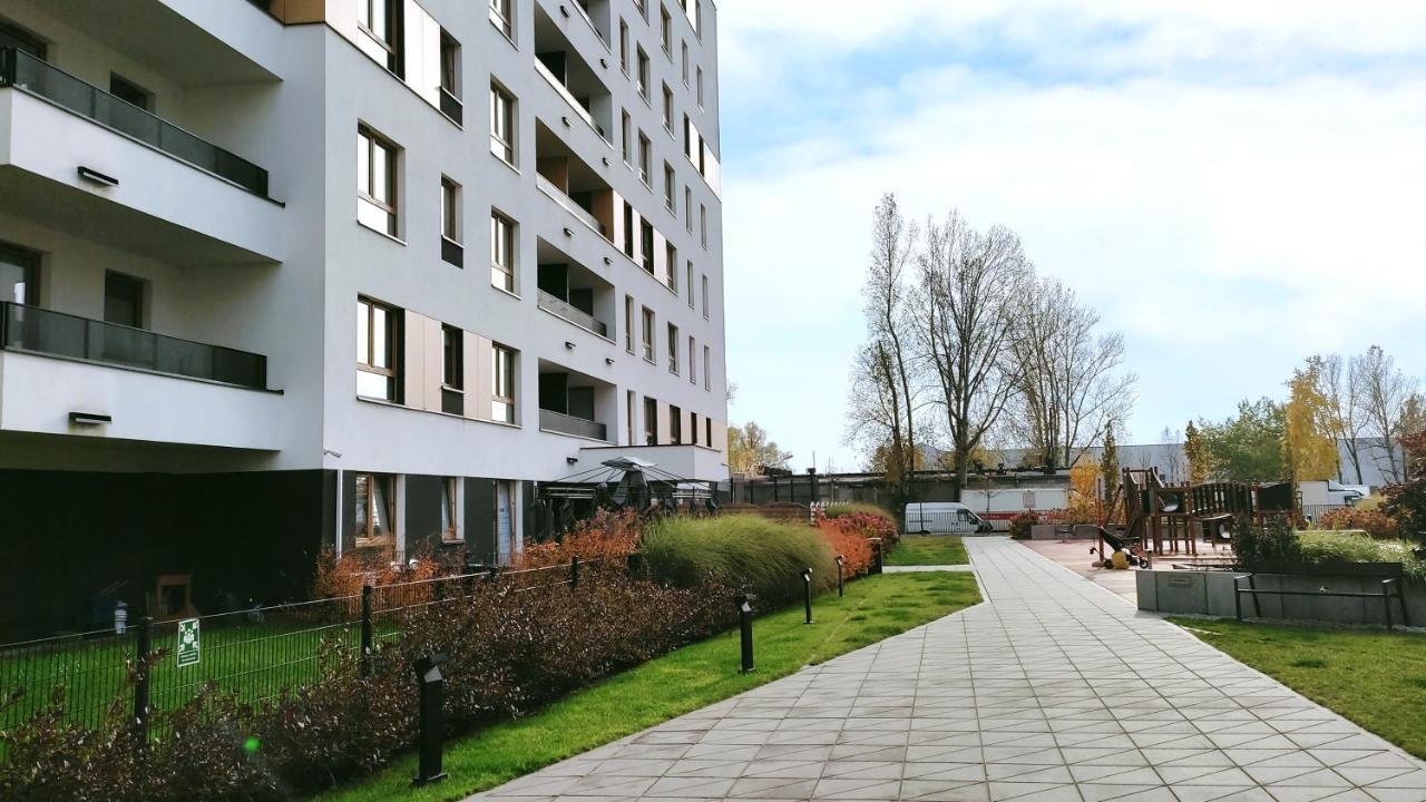 M&R Apartament Airport&Business Premium Komputerowa - Underground Garage - Free Wifi - Netflix - Self Check-In - 5 Min From Chopin Airport 바르샤바 외부 사진